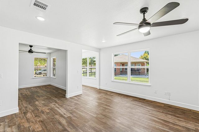 7737 Longaberger Drive, Frisco, TX 75036
