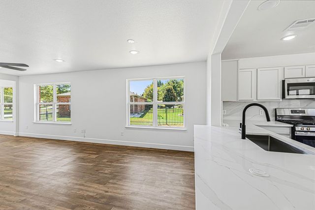 7737 Longaberger Drive, Frisco, TX 75036