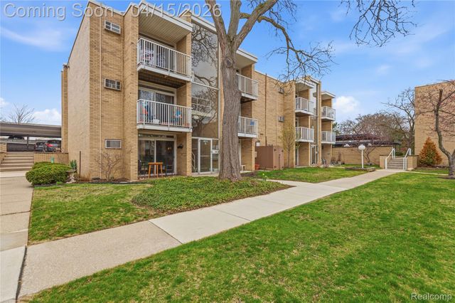 4913 Crooks Road G1, Royal Oak, MI 48073