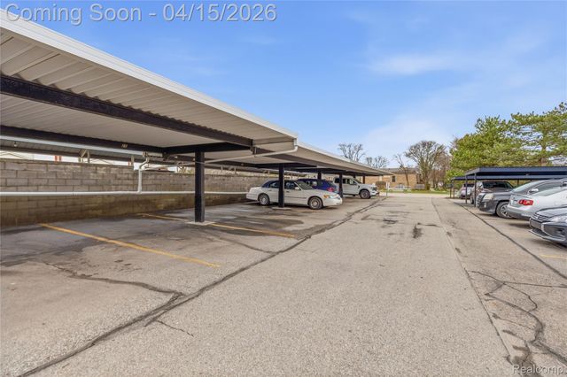 4913 Crooks Road G1, Royal Oak, MI 48073