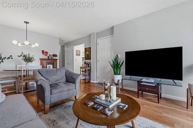 4913 Crooks Road G1, Royal Oak, MI 48073