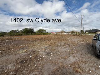 1402 Clyde AVE S, Lehigh Acres, FL 33976