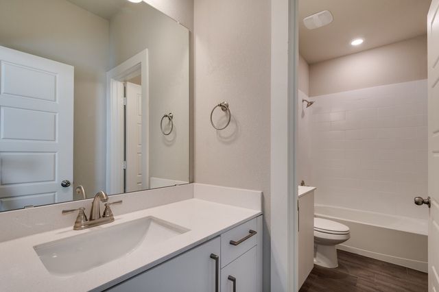 737 Wheatfield Drive, Venus, TX 76084