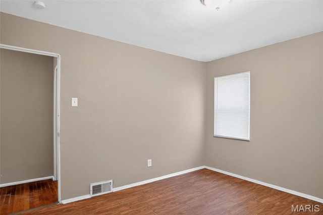 4334 Nelson Drive, St Louis, MO 63121