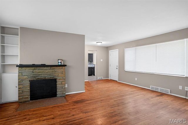 4334 Nelson Drive, St Louis, MO 63121