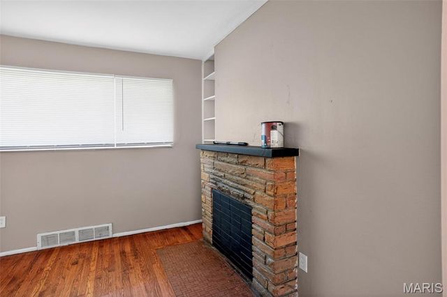 4334 Nelson Drive, St Louis, MO 63121