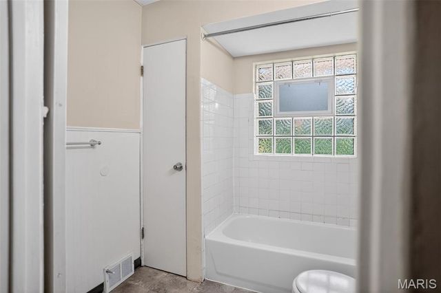 4334 Nelson Drive, St Louis, MO 63121