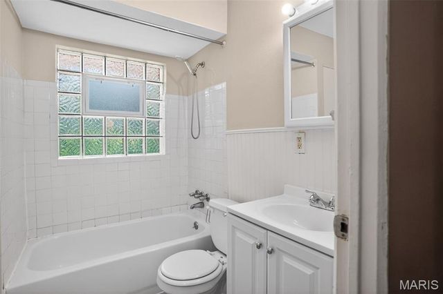 4334 Nelson Drive, St Louis, MO 63121