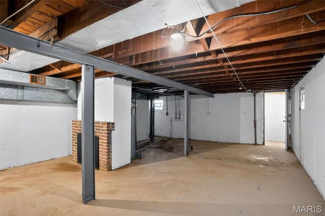4334 Nelson Drive, St Louis, MO 63121