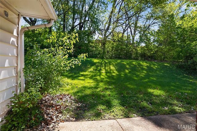 4334 Nelson Drive, St Louis, MO 63121
