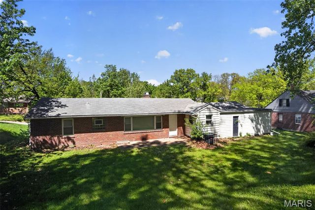 4334 Nelson Drive, St Louis, MO 63121