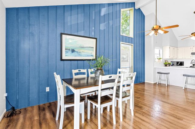 36 April Point North N, Montgomery, TX 77356