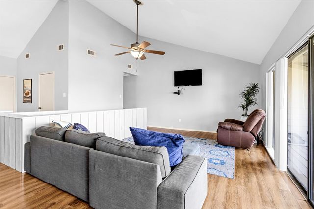 36 April Point North N, Montgomery, TX 77356