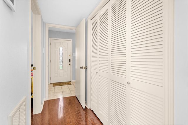 36 April Point North N, Montgomery, TX 77356