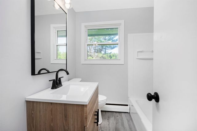 14 Oliver Drive, Hudson, NH 03051