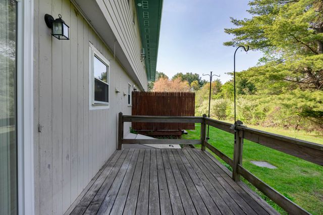 14 Oliver Drive, Hudson, NH 03051
