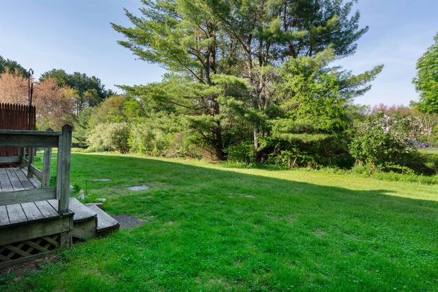 14 Oliver Drive, Hudson, NH 03051