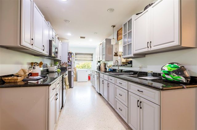 101 S NEPTUNE AVENUE, Clearwater, FL 33765
