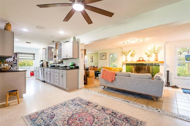 101 S NEPTUNE AVENUE, Clearwater, FL 33765