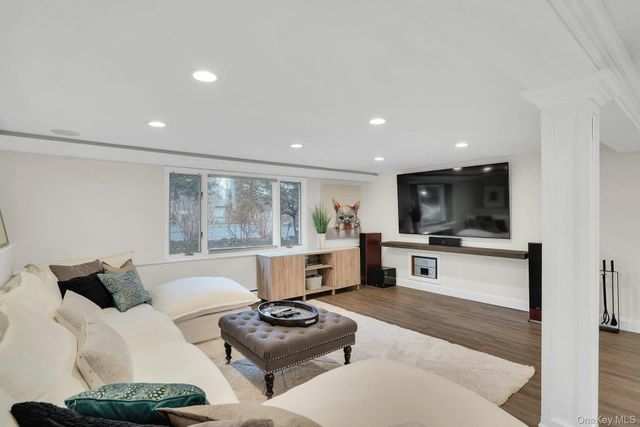 99 Village Hill Drive, Dix Hills, NY 11746