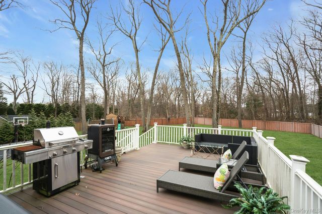 99 Village Hill Drive, Dix Hills, NY 11746