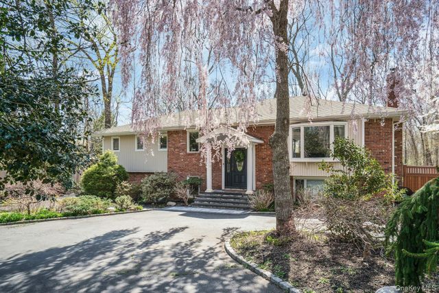 99 Village Hill Drive, Dix Hills, NY 11746