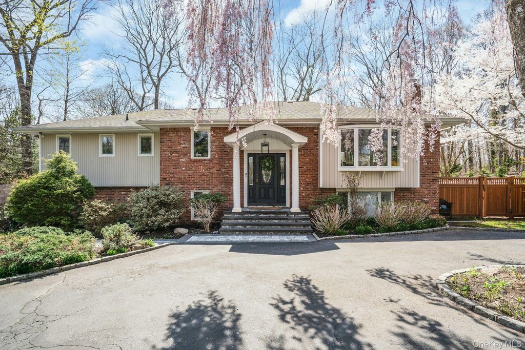 99 Village Hill Drive, Dix Hills, NY 11746