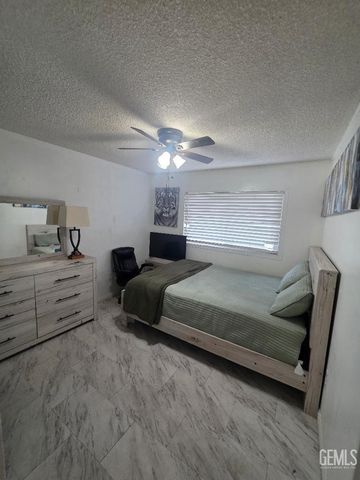 901 Belmont Street, Delano, CA 93215