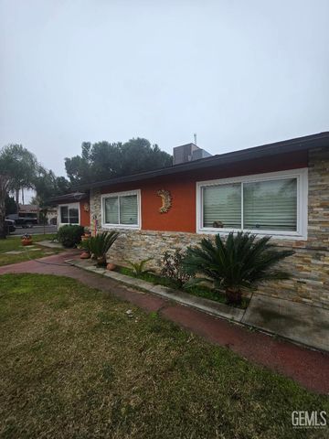 901 Belmont Street, Delano, CA 93215