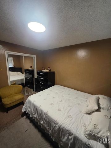 901 Belmont Street, Delano, CA 93215