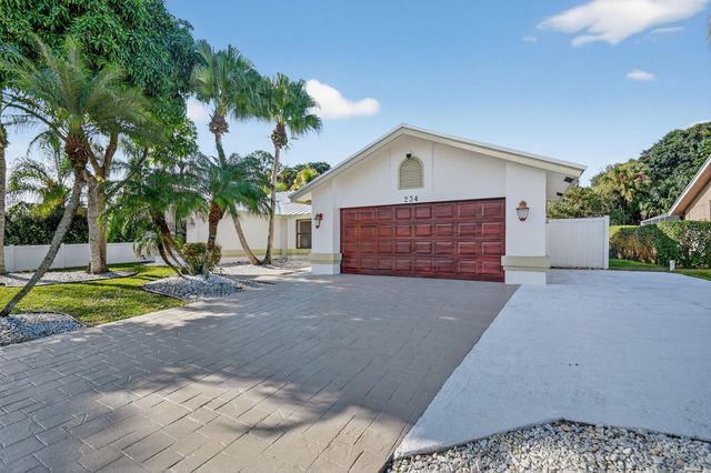 234 Ponce De Leon Street, Royal Palm Beach, FL 33411
