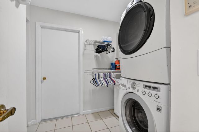 234 Ponce De Leon Street, Royal Palm Beach, FL 33411