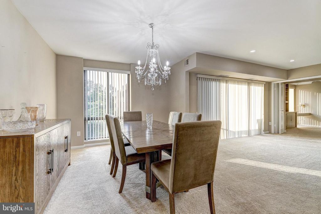 Image 12 of property listing at 7 SLADE AVE #607, Baltimore, MD 21208