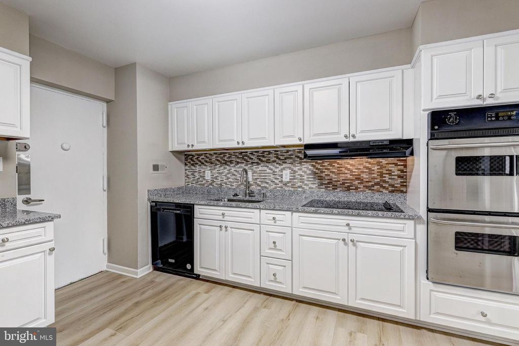 Image 13 of property listing at 7 SLADE AVE #607, Baltimore, MD 21208