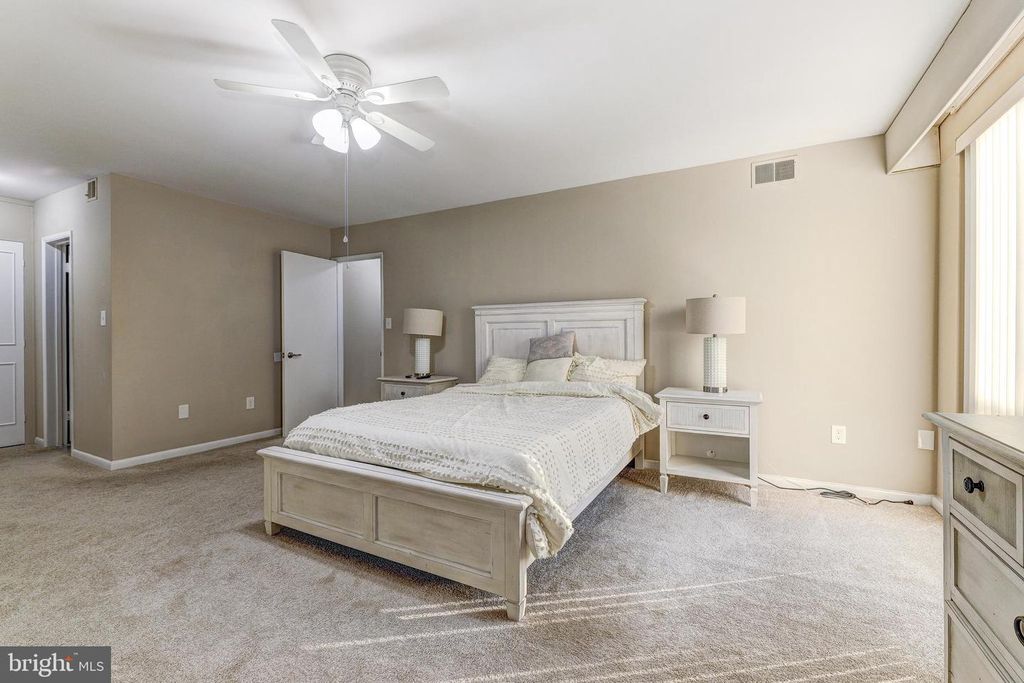Image 24 of property listing at 7 SLADE AVE #607, Baltimore, MD 21208