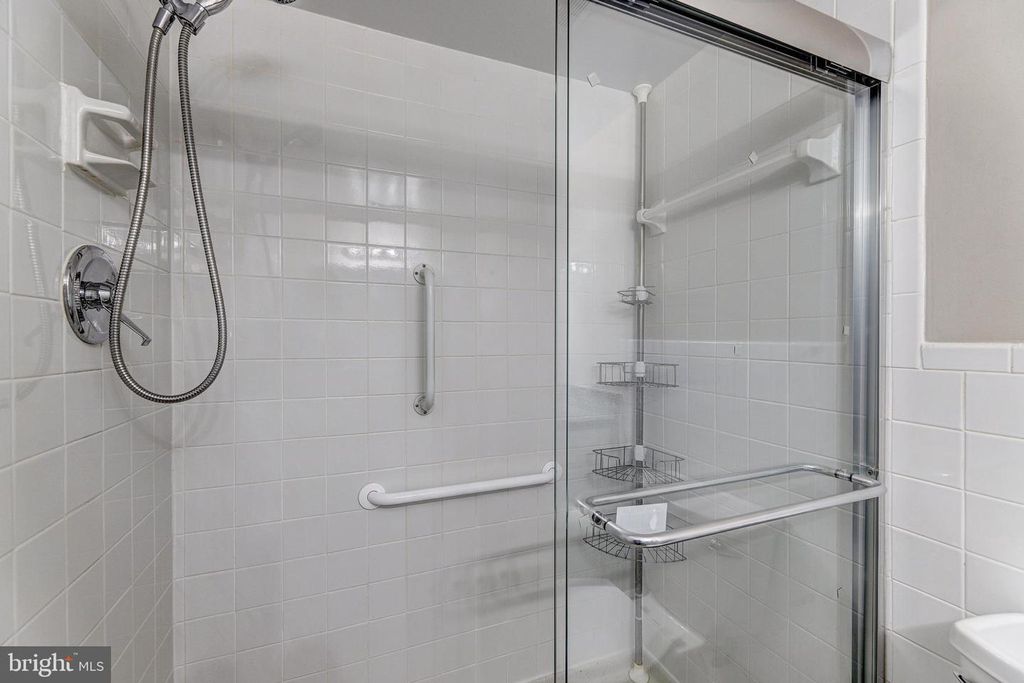 Image 26 of property listing at 7 SLADE AVE #607, Baltimore, MD 21208