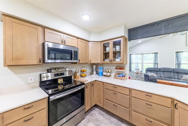 7338 FM 1624, Lexington, TX 78947