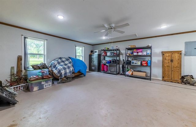 7338 FM 1624, Lexington, TX 78947