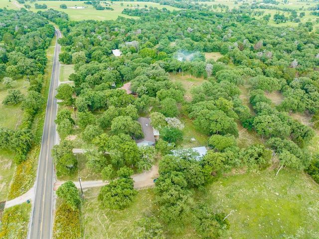 7338 FM 1624, Lexington, TX 78947