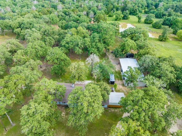 7338 FM 1624, Lexington, TX 78947