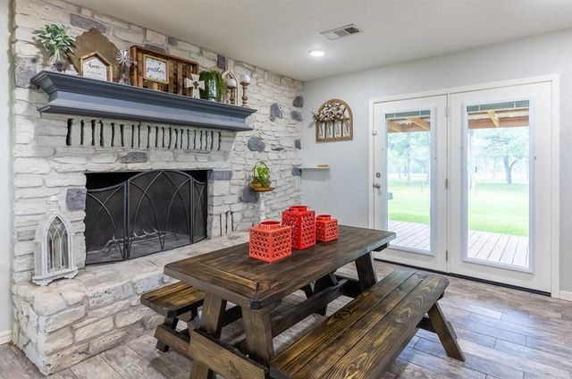 7338 FM 1624, Lexington, TX 78947