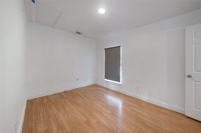 3214 King Street, Greenville, TX 75401