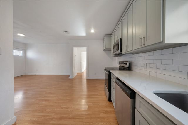 3214 King Street, Greenville, TX 75401