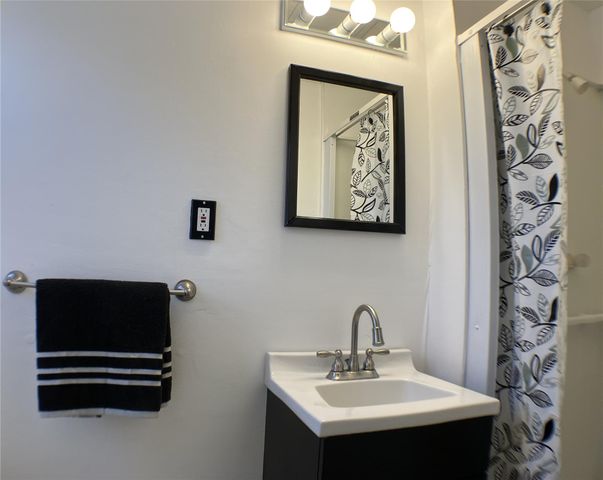258 W Neck Road, Huntington, NY 11743