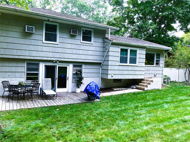 258 W Neck Road, Huntington, NY 11743