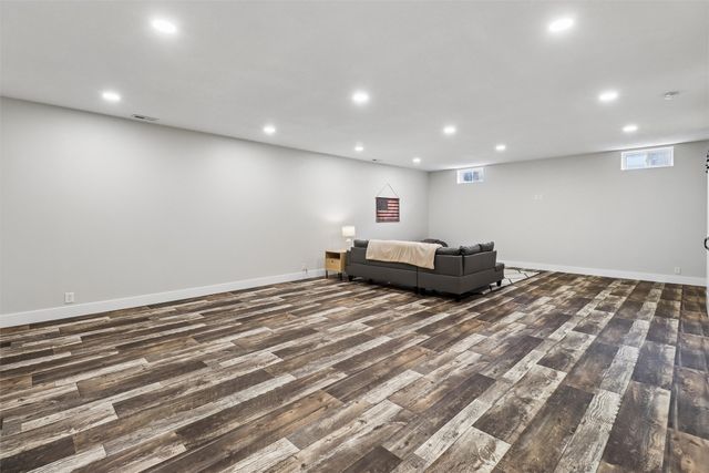 901 13th Street SE, Bondurant, IA 50035