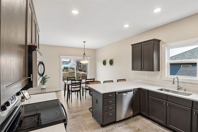 901 13th Street SE, Bondurant, IA 50035