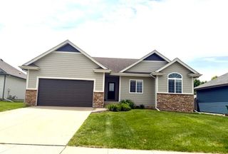 901 13th Street SE, Bondurant, IA 50035