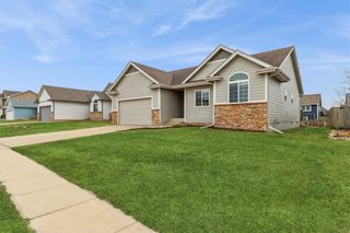 901 13th Street SE, Bondurant, IA 50035