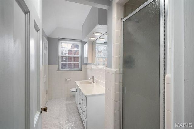 7545 Wellington Way 2B, St Louis, MO 63105